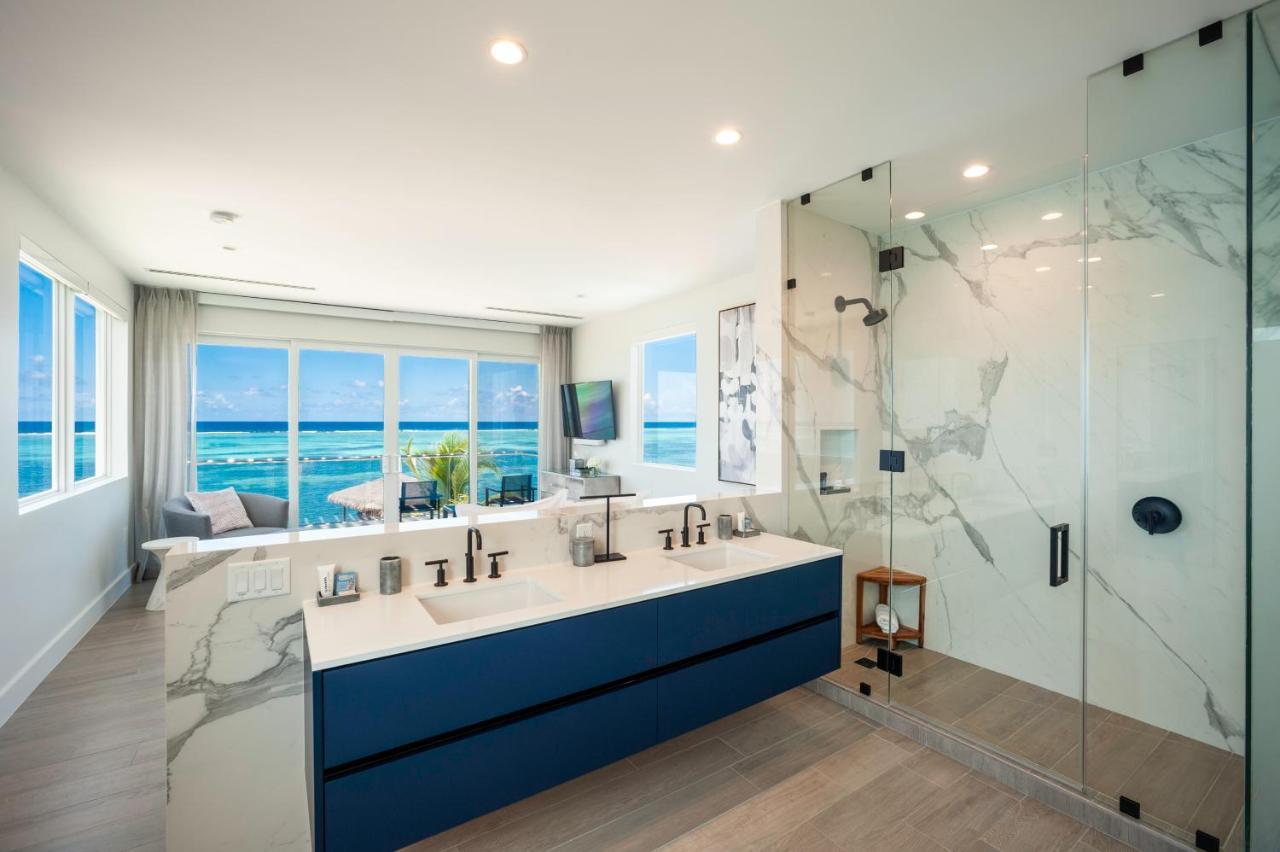Black Urchin Boutique Resort Bodden Town Buitenkant foto